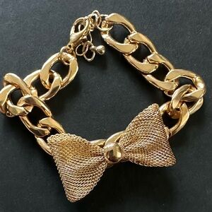 Gold Bow Bracelet with extender